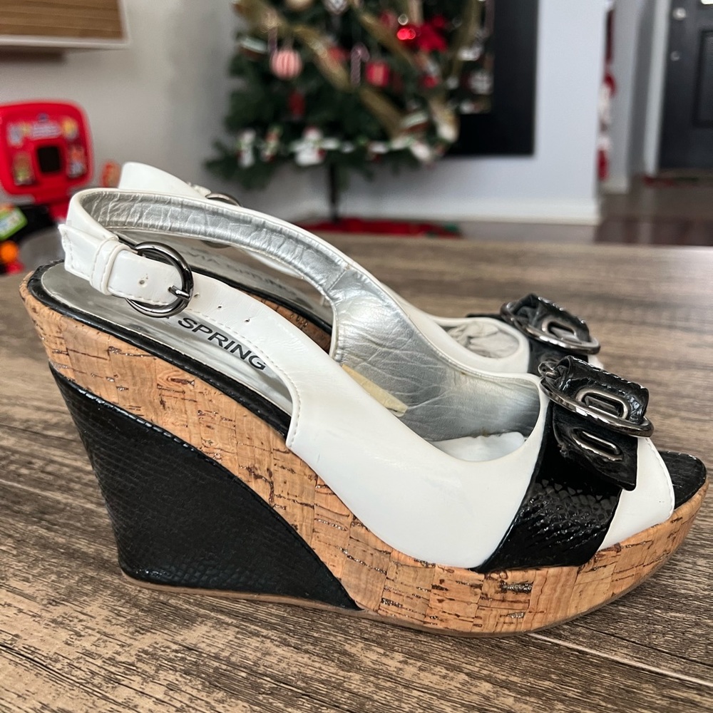 Heels - Picture 2 of 5